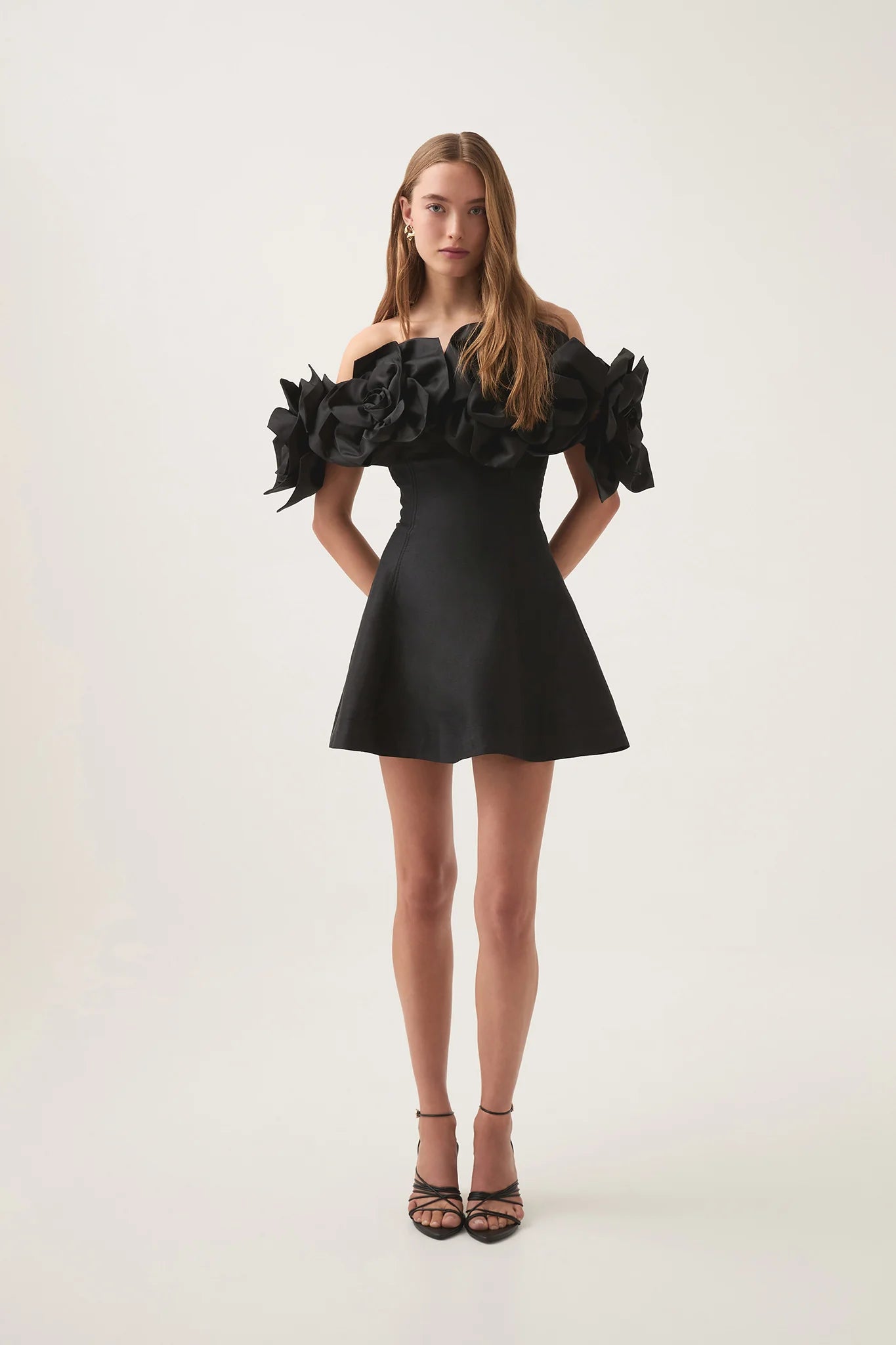 AJE - Etta Mini in black